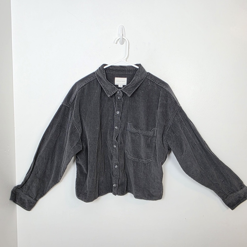 American Eagle Gray Corduroy Button Up Cropped Long Sleeve Shirt Size‎ Large